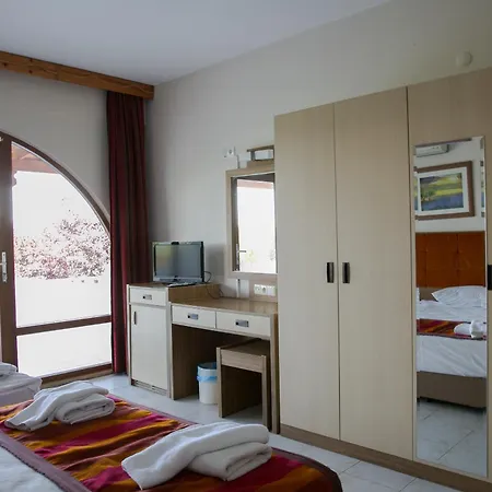 Отель Greenport Bodrum Гюверджинлик